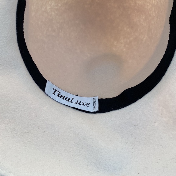 TinaLuxe Wool Hat. Cream with Black Velvet Band with Flower - Picture 7 of 9